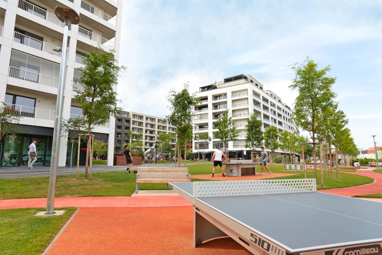 Modern Apartment Near The City Centre Urban Bratislava Exterior foto
