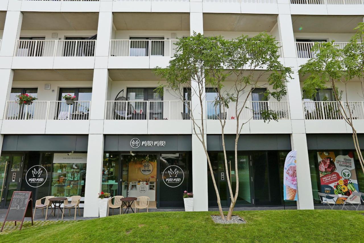 Modern Apartment Near The City Centre Urban Bratislava Exterior foto